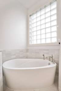 Tub installation | The Woodlands