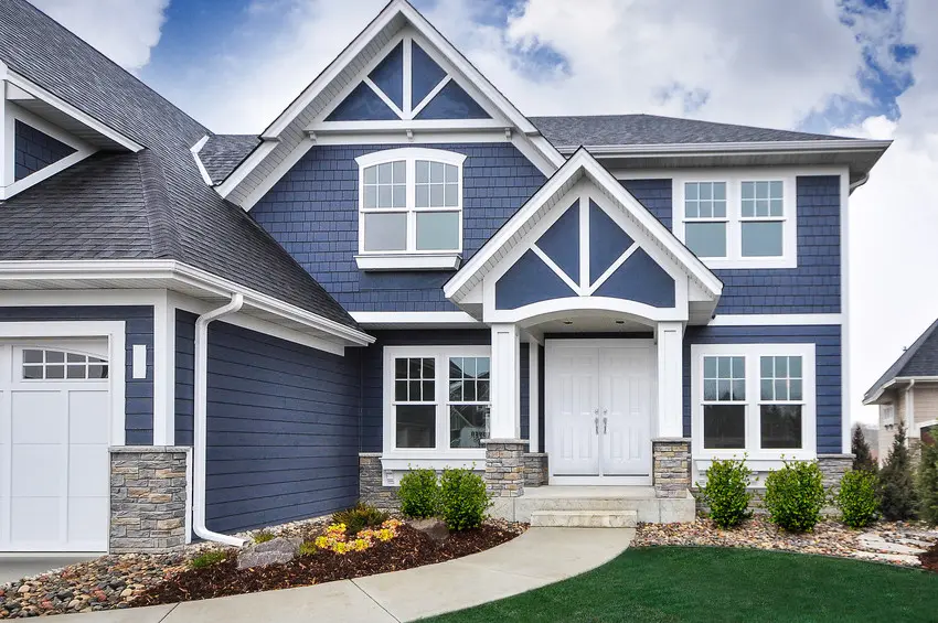 Siding project with HardeePlank